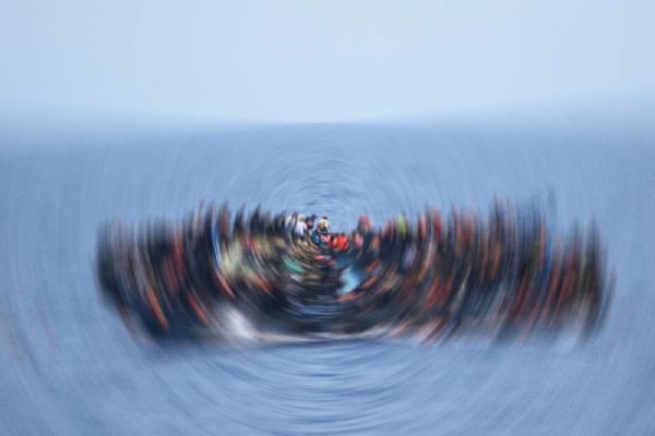 Hindistan'da tekne alabora oldu: 19 kişi öldü