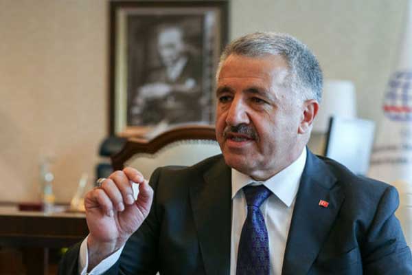 Bakan Arslan'dan servislerle ilgili açıklama