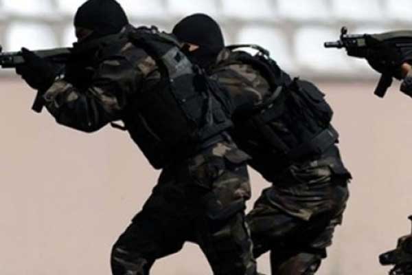 Üs bölgesine sızmaya çalışan 5 terörist öldürüldü