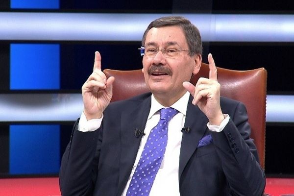 Melih Gökçek'ten 'Harvey ve Irma kasırgaları' açıklaması