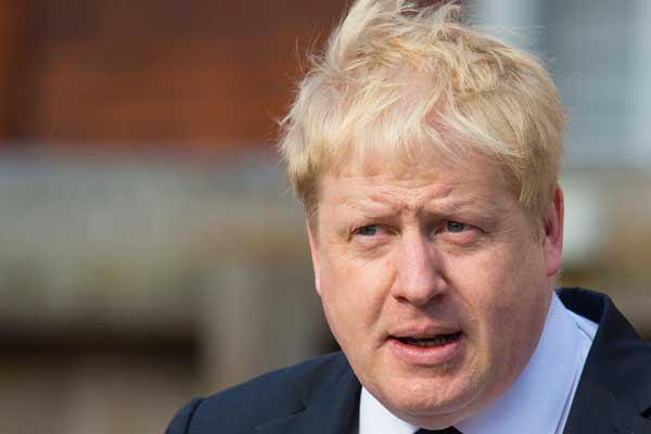 İngiltere Myanmar liderini tebrik etti