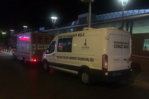 İzmir'de metronun önüne atlayarak intihar etti