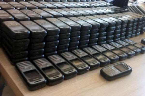 Otomobilde 768 kaçak telefon ele geçirildi!