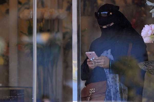 Suudi Arabistan sosyal medya ihbar hattı açtı!