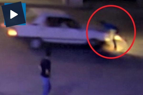 Otomobil karşıya geçmek isteyen adama çarptı