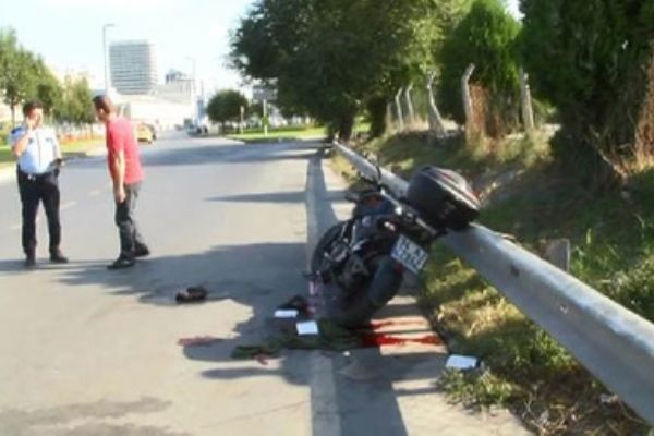 İstanbul'da gasp edemedikleri kuryeyi vurdular