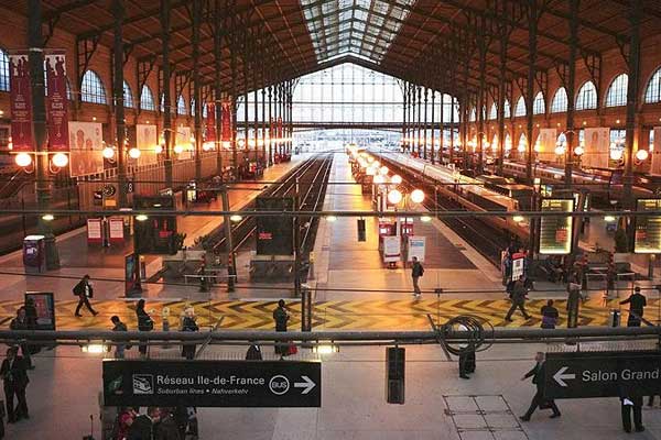 Fransa'da memurlardan genel grev kararı