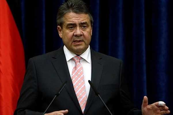 Gabriel: Türkiye ile üyelik müzakereleri durdurun