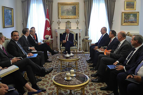 Yıldırım Le Drian'ı kabul etti