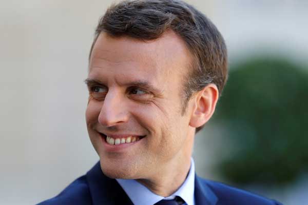 Macron'dan, Katar'a ambargonun kaldırılması talebi