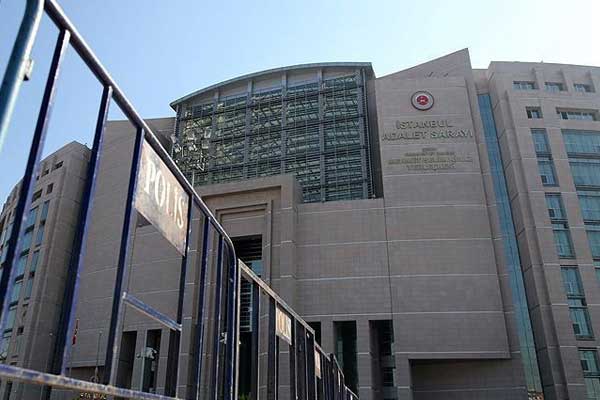 Darbe girişiminde İstanbul'daki polislerle ilgili ilk karar