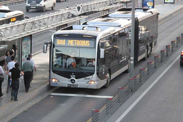 İstanbul'da pazartesi toplu ulaşım ücretsiz