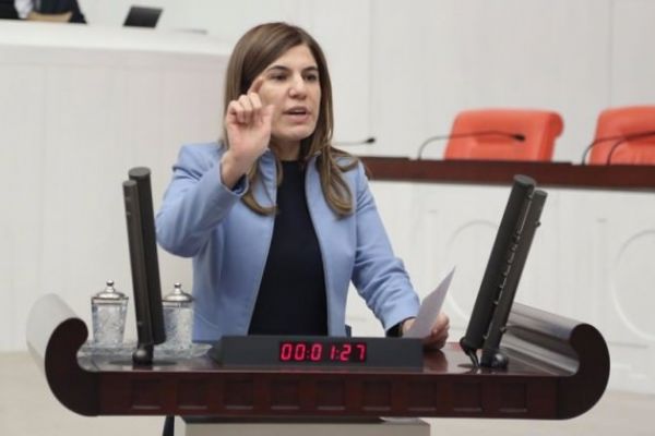 İlknur İnceöz: Böyle evlatlar yetiştirmeliyiz