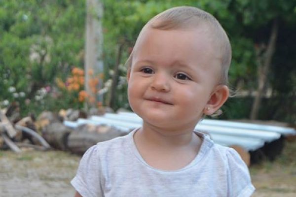 Kocaeli'de 1.5 yaşındaki Zehra balkondan düşerek öldü