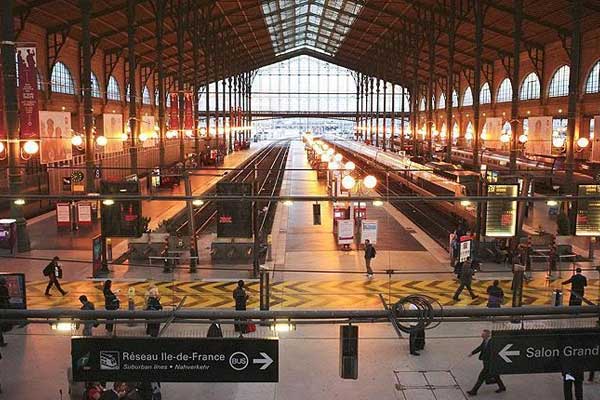 Fransa'da demir yollarında terör alarmı