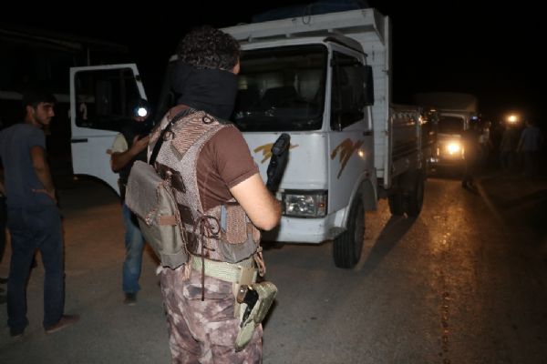 Tam bin 500 polis katıldı, helikopter havadan destek verdi