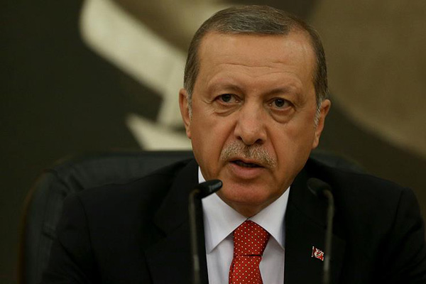 Cumhurbaşkanı Erdoğan havaalanında konuştu