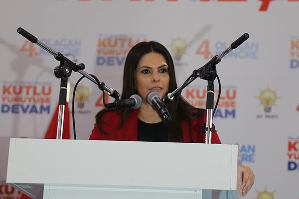 Bakandan 'taşeron işçi' açıklaması