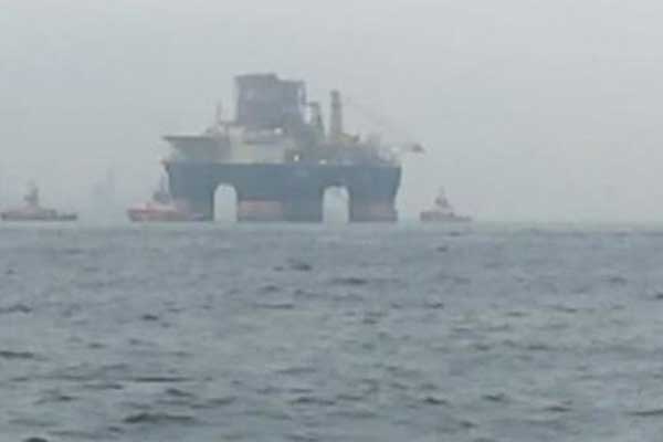 İstanbul Boğazı transit gemi geçişlerine kapatıldı