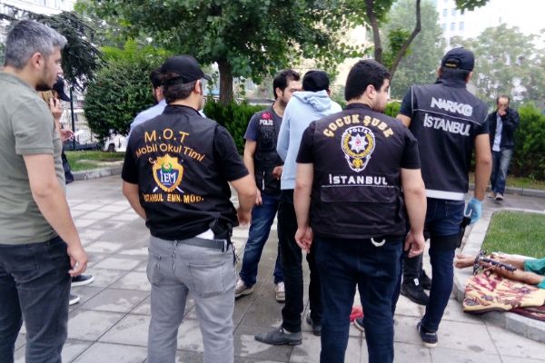 İstanbul'da mobil Okul Timlerinden denetleme