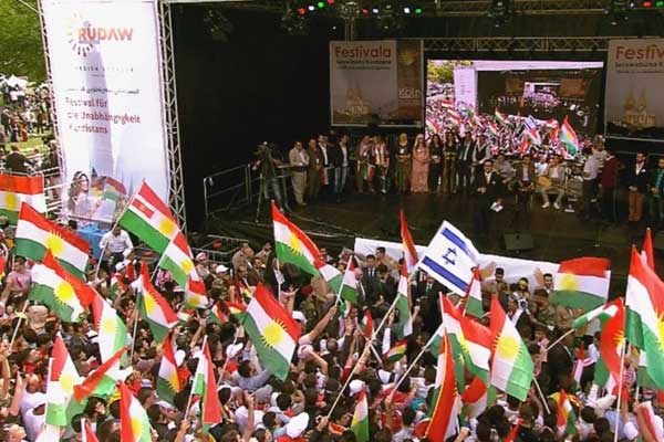 Erbil'deki bağımsızlık mitinginde İsrail bayrağı