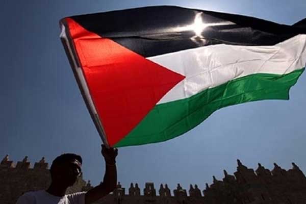 'Hamas, İdari Komite'yi feshederek topu Abbas'a attı'