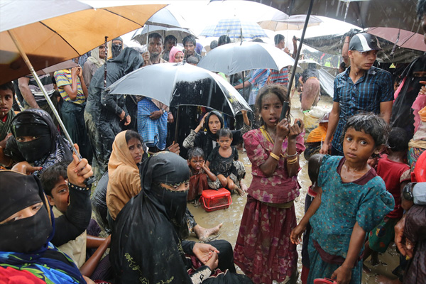 EUTD'den Arakan'a yardım