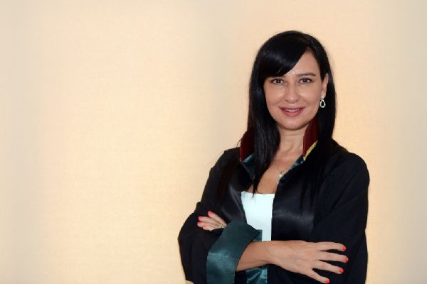 Avukat Hazal Karaoğlan: Kadınlar şiddete kesinlikle katlanmasınlar çünkü...