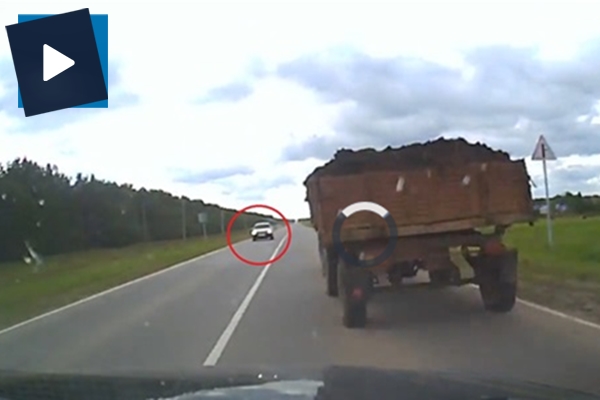 Hatalı sollama yüzünden korkunç kaza!