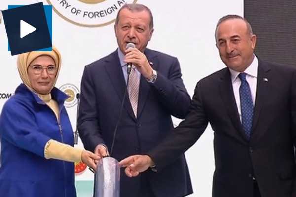 Erdoğan'ın kaleme aldığı mektup temele yerleştirildi