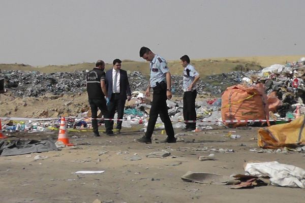 Konya'da çöp toplarken kamyonetiyle 2 yaşındaki kızını ezdi