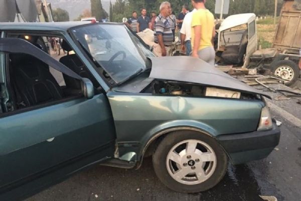 İzmir'de korkunç kaza: 4 yaralı