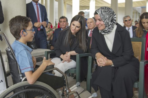 Bakan  Fatma Betül Sayan Kaya'dan şehit yakınlarına istihdam müjdesi