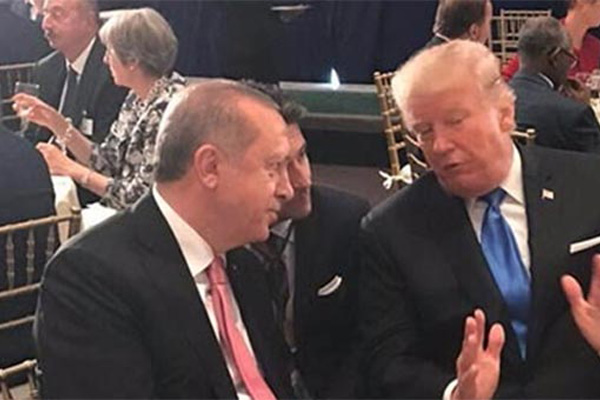 Erdoğan, Trump ile bir araya geldi