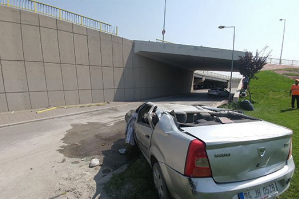 Konya'da otomobil köprüden uçtu: 1 yaralı