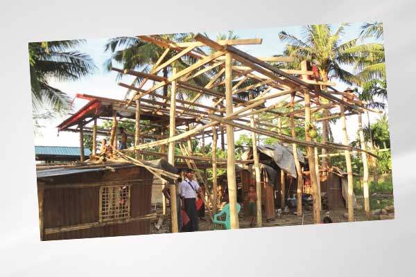 Arakanlılara bambu ev