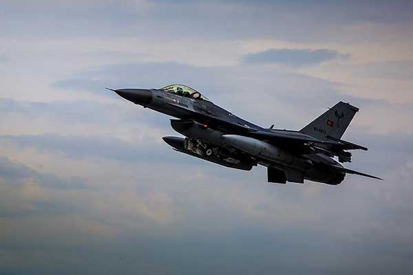 Kuzey Irak'ta PKK hedefleri bombalandı