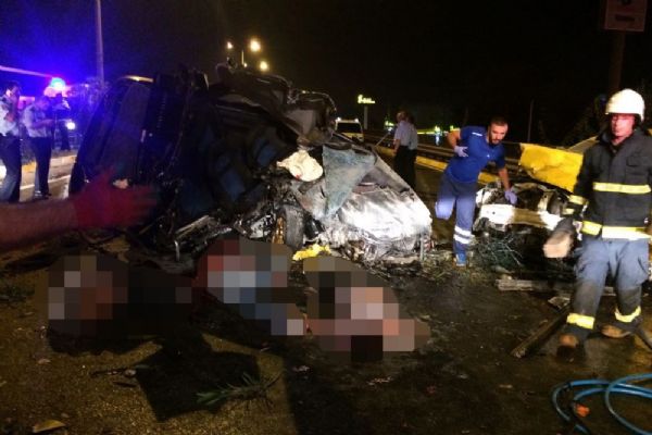 Antalya'da korkunç kaza: 4 ölü