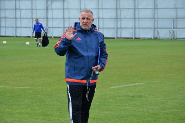 Gençlerbirliği Teknik Direktörü Mesut Bakkal isyan etti