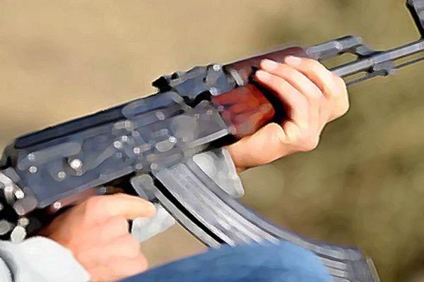 Hindistan'da bakanın konvoyuna saldırı: 2 kişi öldü