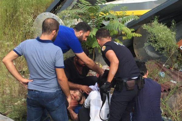 İstanbul Adalet Sarayı önünde silahlı çatışma:1 yaralı