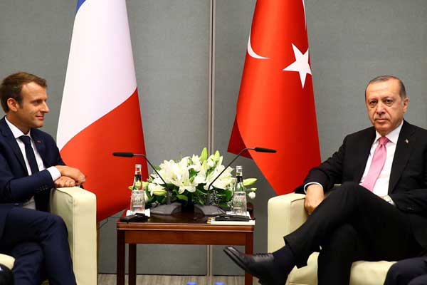 Altaylı'dan 'Macron' yorumu: 'Tükürmek havalı, yalamak acı'