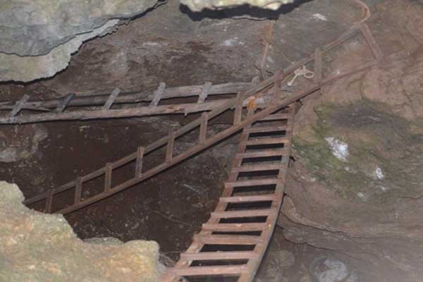 Kaçak kazı yaparken yakalandı!