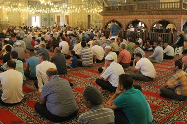 22 Eylül Cuma hutbesi: Hicret kutlu bir yolculuk