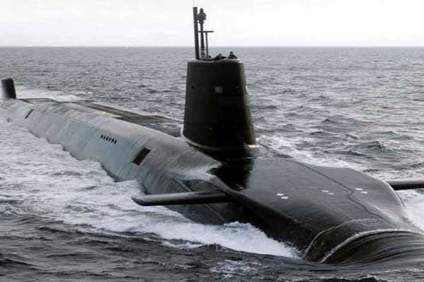 Rusya denizaltıyla İdlib'i vurdu