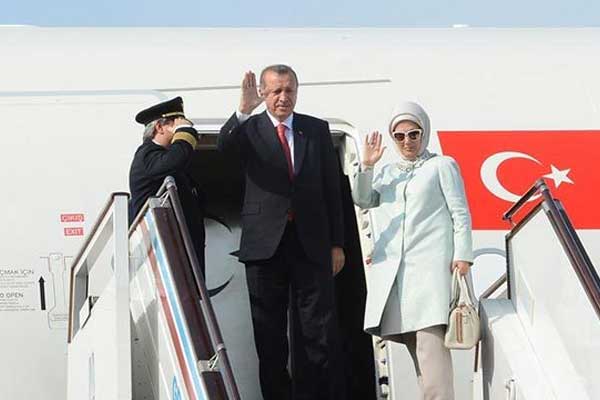 Erdoğan Türkiye'ye döndü