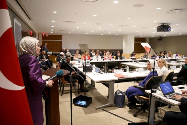 Emine Erdoğan: Acının sesi vatandaşlarımızın yüreğinde yankılanmaktadır