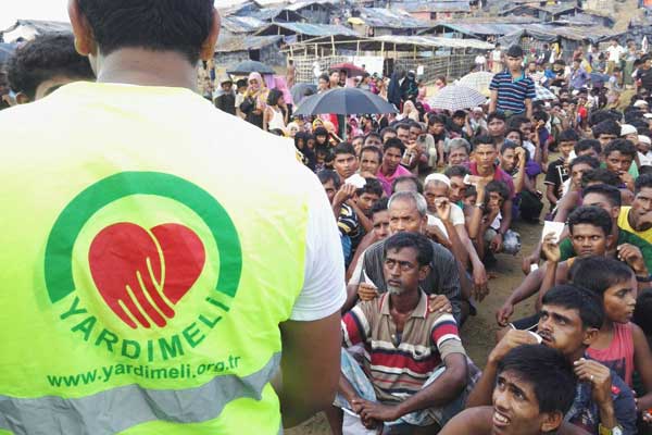 Arakanlı Müslümanlara Yardımeli