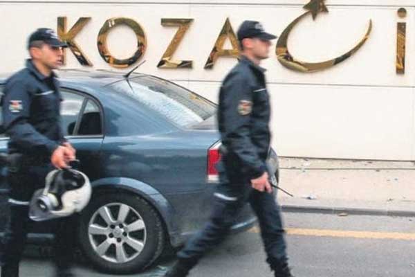 Öz'ün tatil masrafını Koza Holding karşıladı!