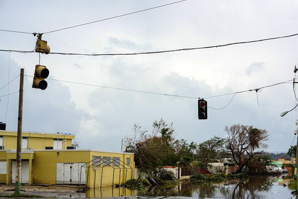 Maria kasırgası Karayipler'de 27 can aldı
